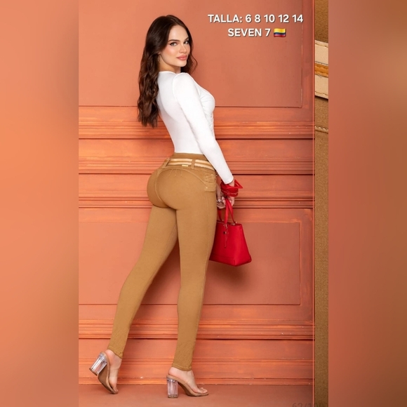 Elegant brown Jeans, blouse not included. Perfect for a special occasion. - Picture 6 of 6